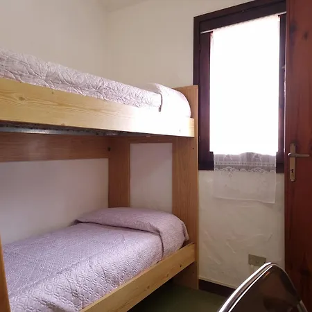 Nyaraló Res C *